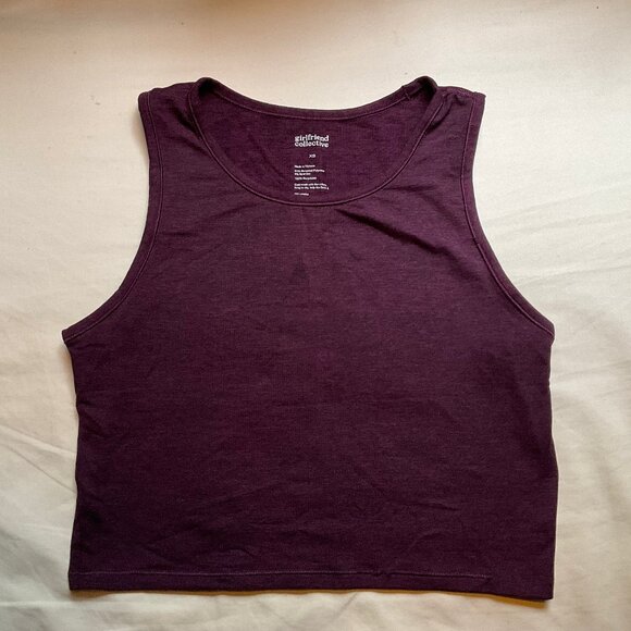 Girlfriend Collective Reset Crop - Picture 1 of 3